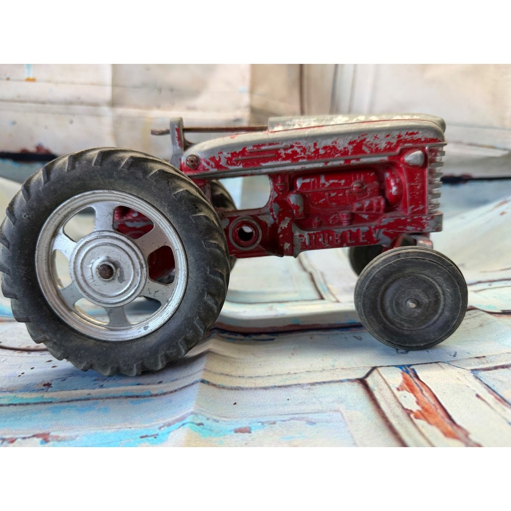 Vintage Hubley Diecast Metal Toy Tractor Red Silver 7.5 Inch